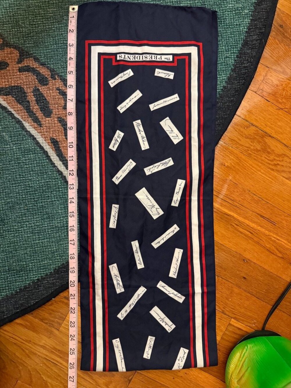 Vintage 1970s Millicent The Presidents Scarf Presidential Signatures - Picture 6 of 7